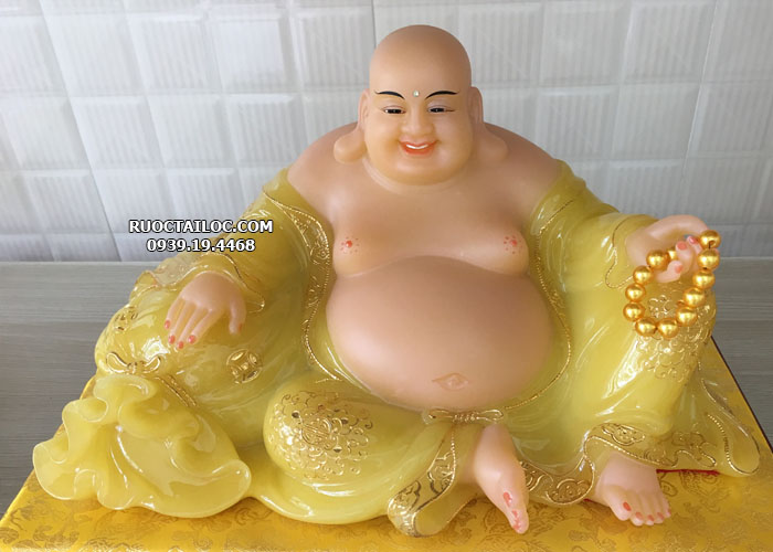 Tượng Phật Di Lặc bằng bột đá thạch anh hợp mệnh đẹp