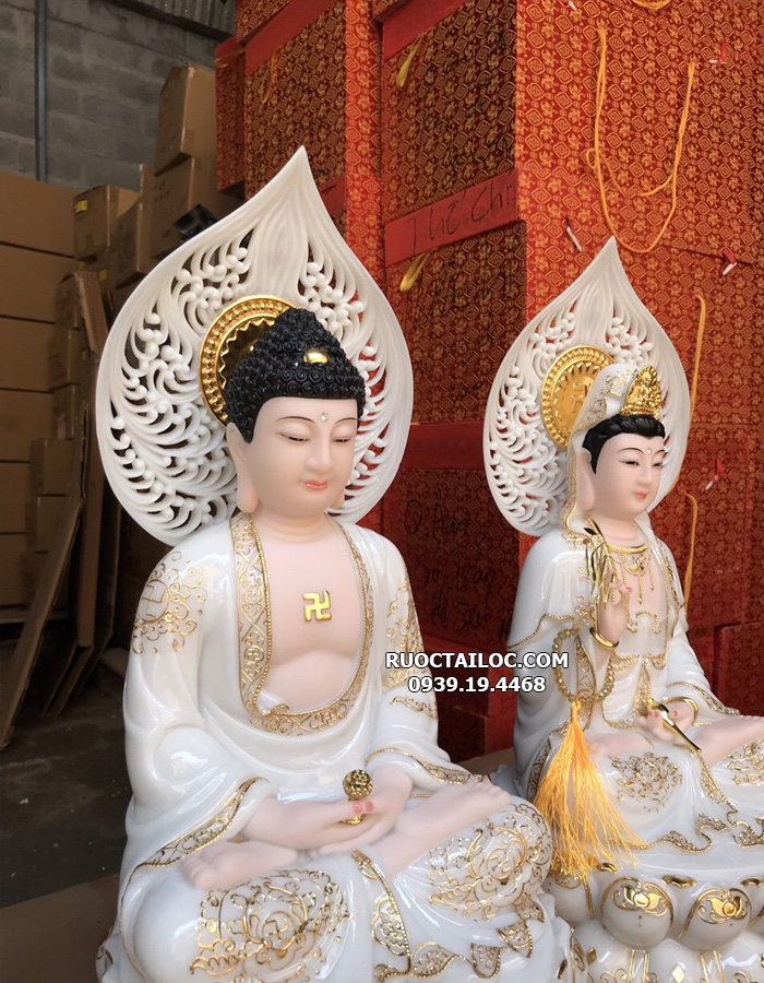 Tượng Phật Thích Ca trong bộ tây phương tam thánh trắng viền vàng có hào quang