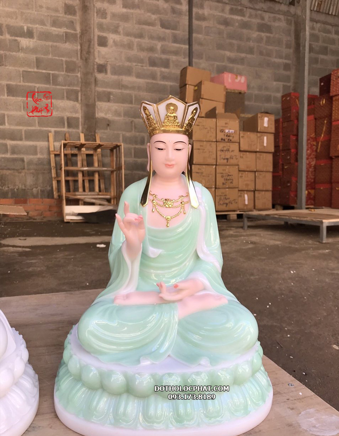 Tượng Địa Tạng Vương Bồ Tát màu xanh ngọc đế hoa sen đầu đội mũ thất Phật