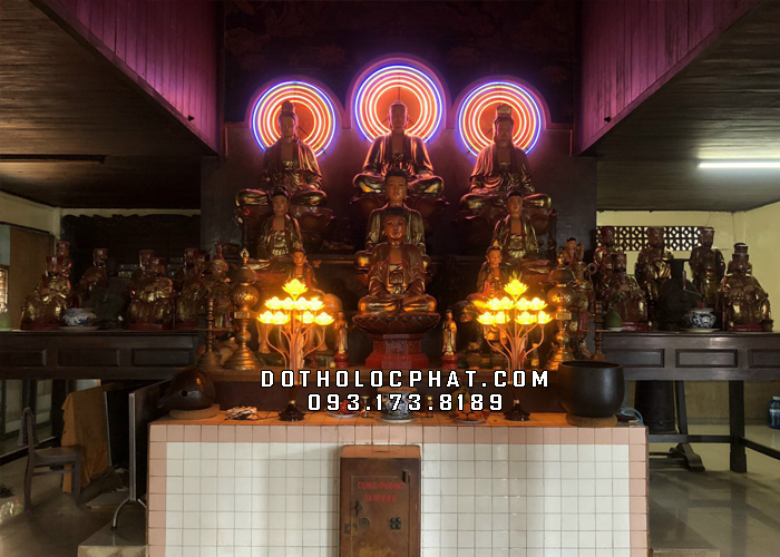 Mẫu đèn thờ 19 bông được thi công tại chùa Tiền Giang