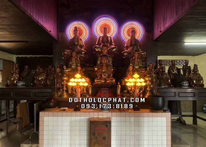 The 19-cotton worship lamp model was built at Tien Giang pagoda