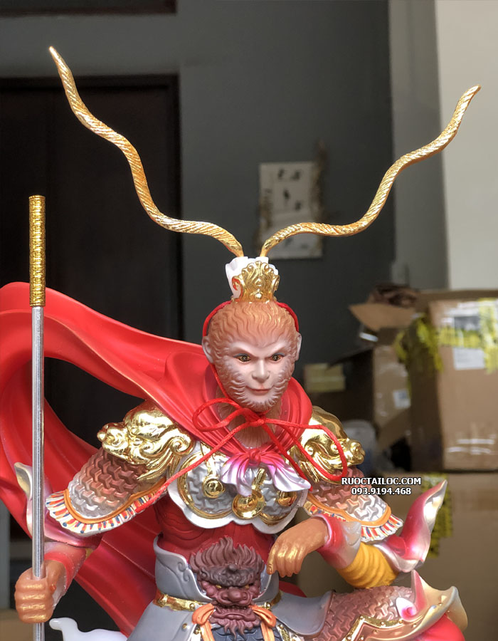tượng tề thiên đại thánh tôn ngộ không bằng đá vẽ gấm