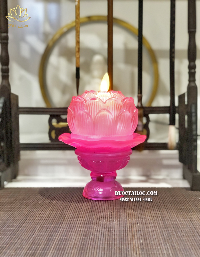 Nến điện tử hoa sen lưu ly thờ cúng đẹp, tiện dụng, an toàn cho bàn thờ Phật