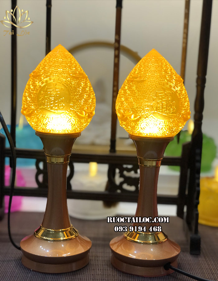 Đèn thờ lưu ly vàng chữ Phật, thân hợp kim bóng
