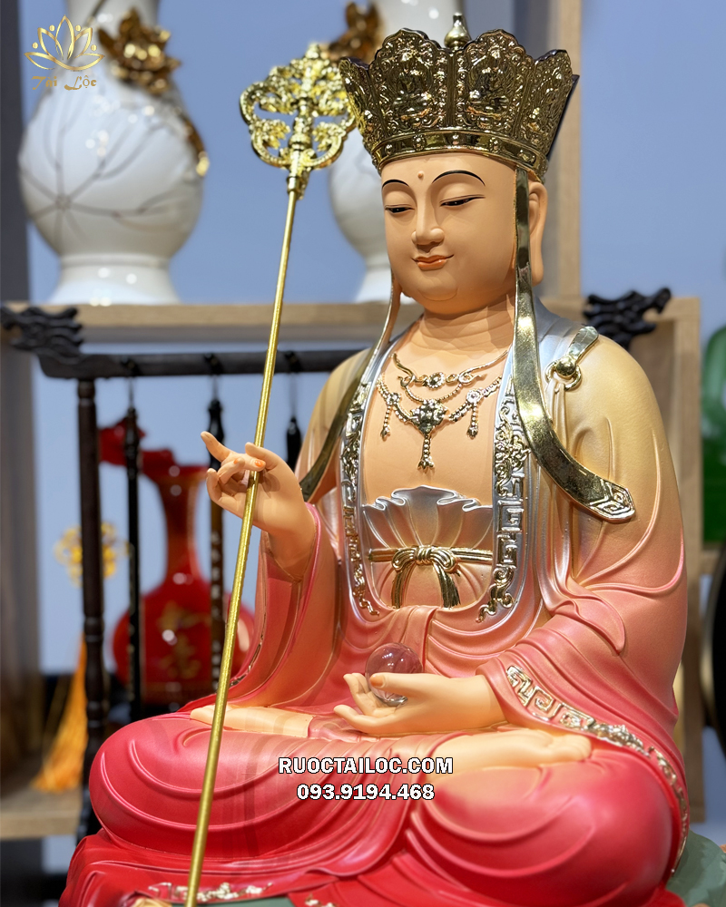 Tượng Địa Tạng Vương Bồ Tát áo đỏ ngồi đài sen vàng bằng composite đẹp