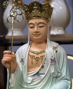 Tượng Địa Tạng Vương Bồ Tát áo xanh ngồi đài sen vàng bằng composite