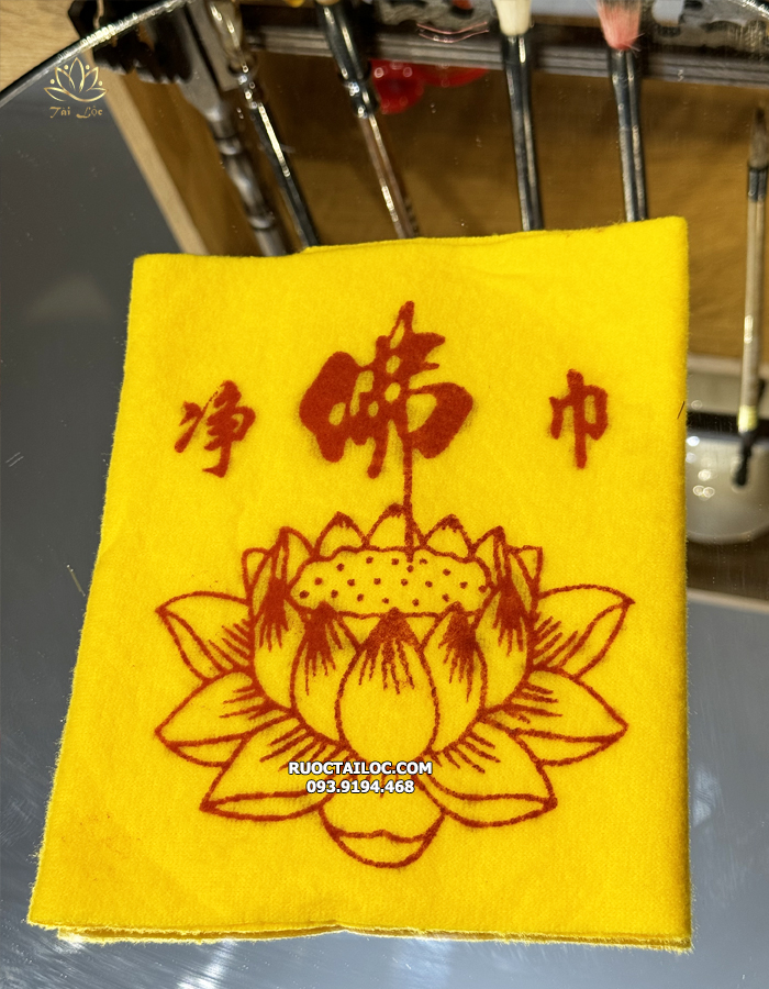 chổi cọ khăn lau tượng Phật đẹp giá rẻ tại Rước Tài Lộc