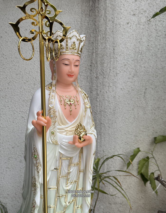 Tượng Địa Tạng Vương Bồ Tát Xanh Ngọc đứng đẹp