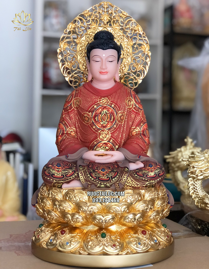 Tượng Phật Thích Ca áo gấm đỏ hào quang vàng 