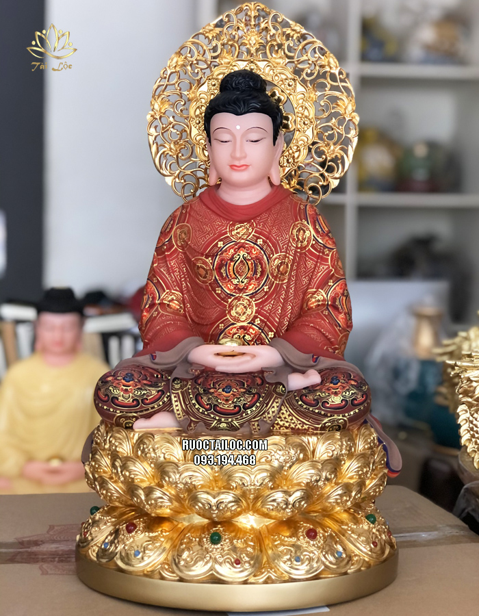 Tượng Phật Thích Ca áo gấm đỏ hào quang vàng 
