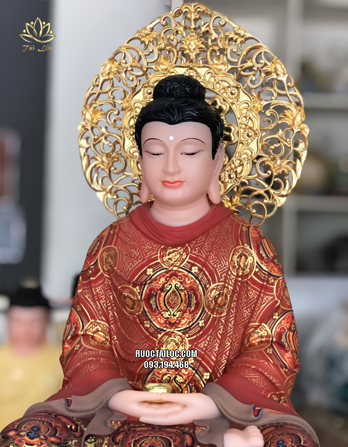 Tượng Phật Thích Ca áo gấm đỏ hào quang vàng 