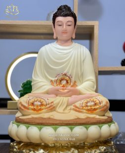 Tôn Tượng Bổn Sư Thích Ca Mâu Ni vẽ gấm cổ điển đẹp