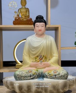 tượng Bổn Sư Thích Ca đá vàng phủ bóng đẹp tại HCM