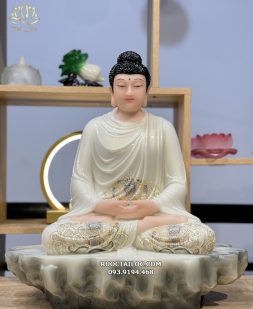 tượng Bổn Sư Thích Ca Mâu Ni ngồi kiết già trên đá