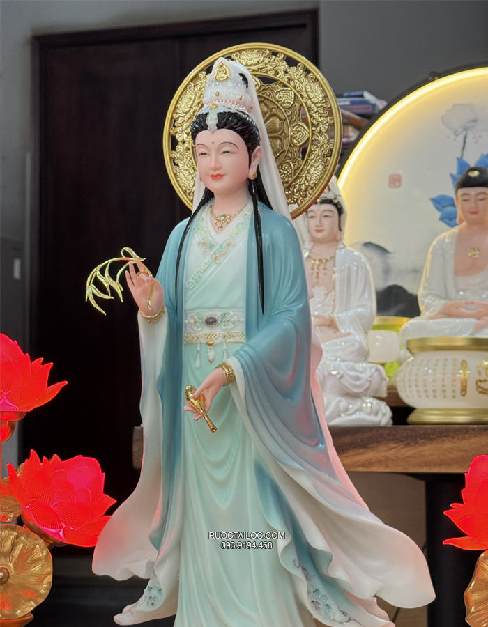 Tượng Quan Âm đứng tòa sen hồng bằng bột đá vẽ gấm cao cấp