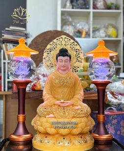 Tượng Phật Thích Ca Mâu Ni thạch anh viền vàng hào quang lá đề