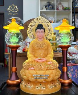 Tượng Phật Thích Ca Mâu Ni thạch anh viền vàng hào quang lá đề