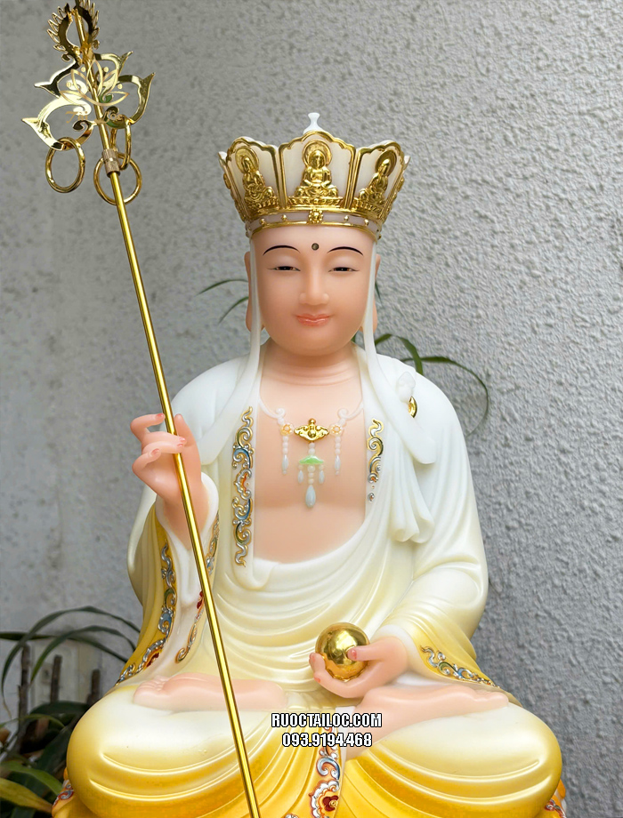 Tượng Địa Tạng Vương Bồ Tát vàng áo rũ đế mây