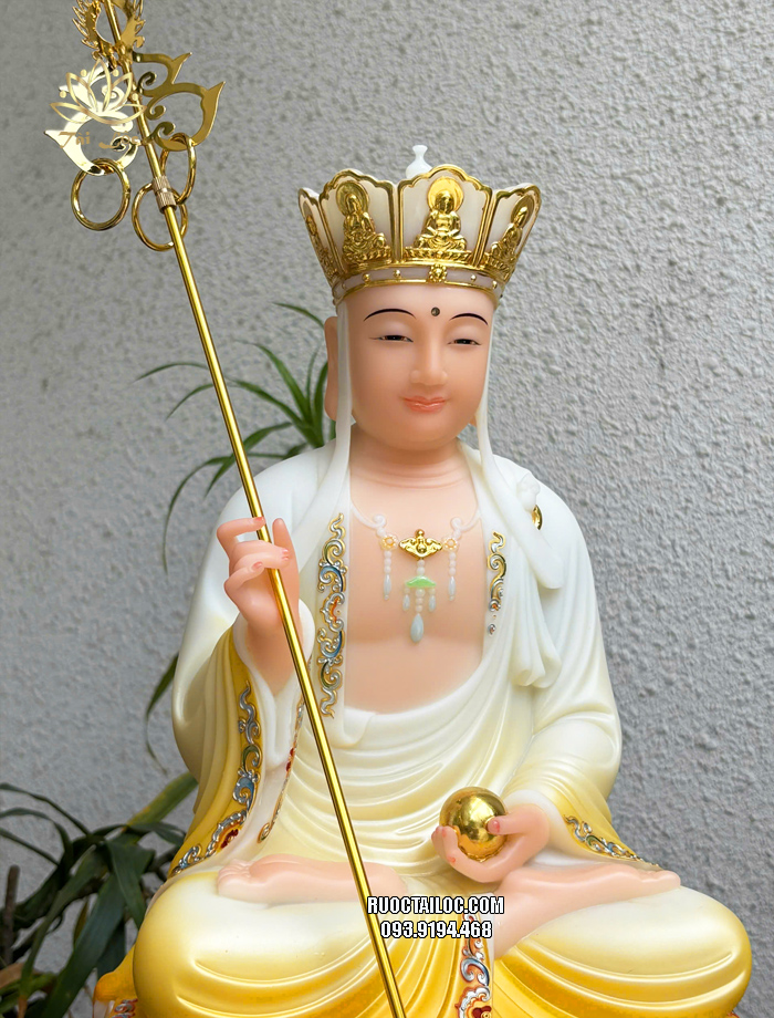 Tượng Địa Tạng Vương Bồ Tát vàng áo rũ đế mây 