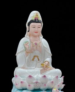 tượng Phật Quan Âm bằng sứ trắng sen hồng đế non nước đẹp nhiều kích thước