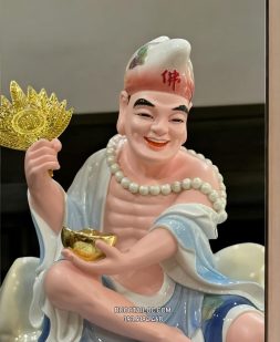 Tượng Tế Công màu xanh lam bằng poly cao cấp