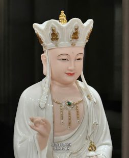 tôn tượng Địa Tạng Vương Bồ Tát bằng sứ trắng hoa sen