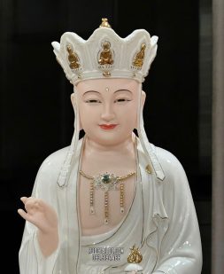 tôn tượng Địa Tạng Vương Bồ Tát bằng sứ trắng hoa sen