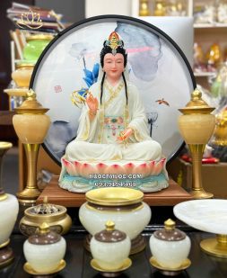 Tượng Quan Âm Bồ Tát áo trắng viền vàng đế sen hồng