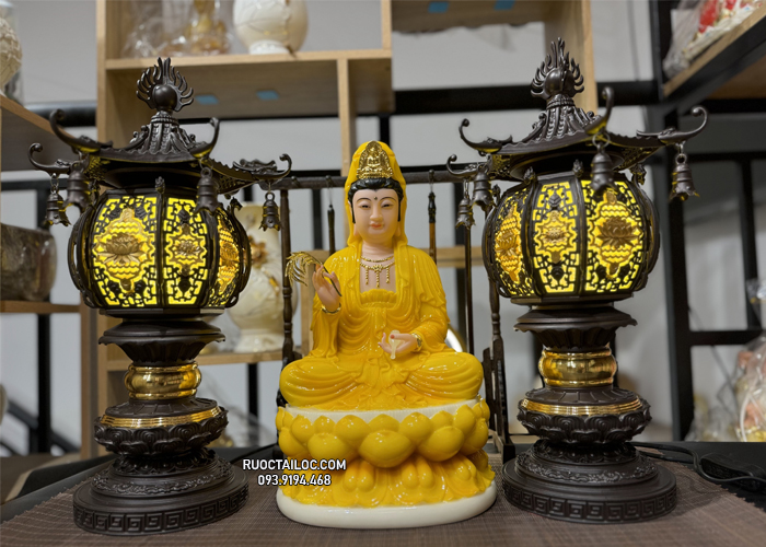 Cặp đèn thờ cúng mái chùa thân cổ đẹp