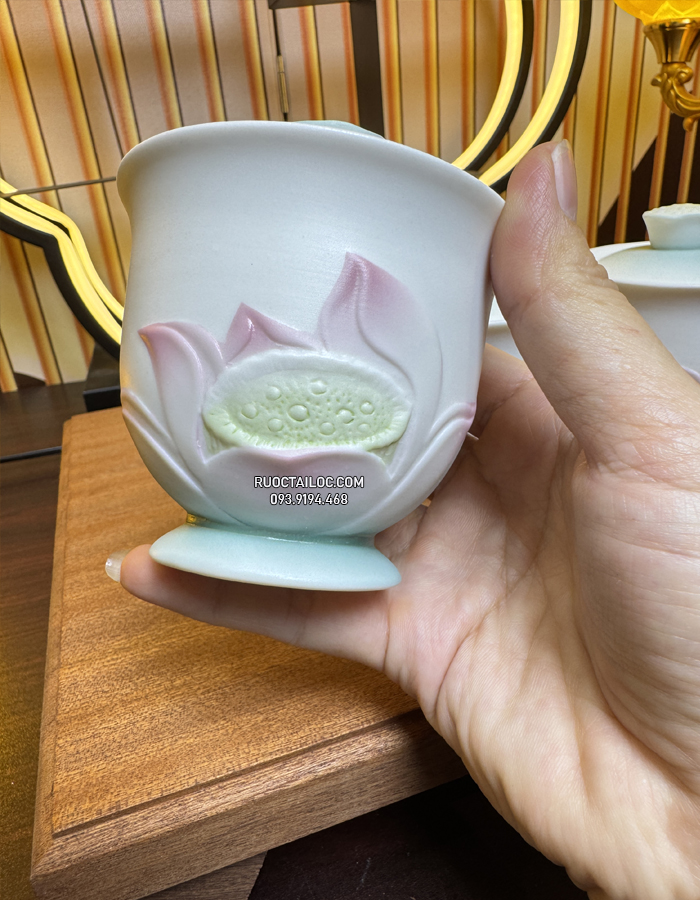 chum nước cúng Phật Hồng Liên Tịnh Đế đẹp