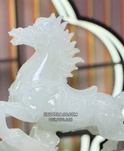tượng ngựa bạch ngọc phi mã phong thủy đẹp