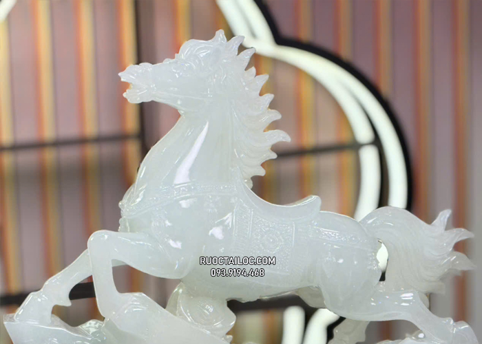 tượng ngựa bạch ngọc phi mã phong thủy đẹp
