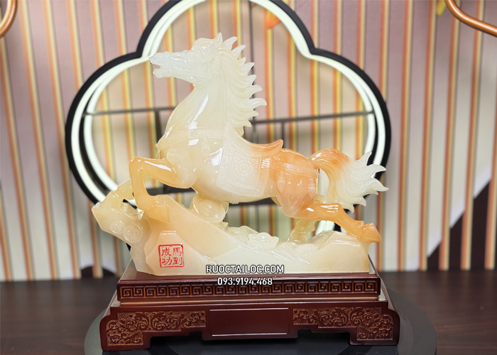 tượng ngựa phong thủy mã đáo quan vinh