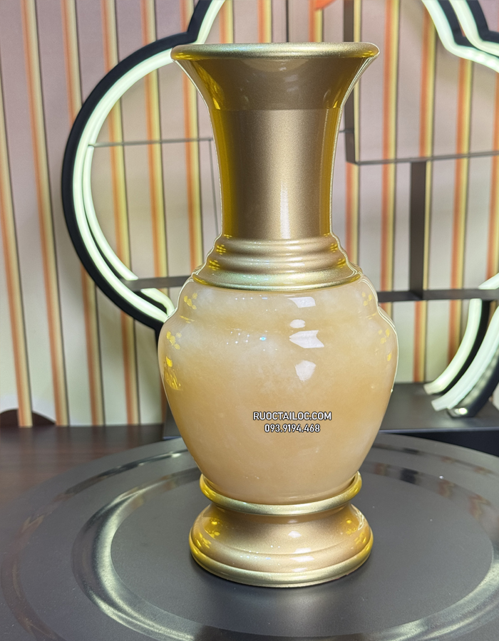 bình bông thờ cúng bằng đá tự nhiên vàng ngọc đẹp