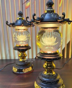 Đèn Thờ Cúng Mái Chùa Thân Hợp Kim Mạ Vàng đẹp
