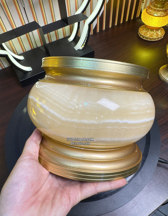 Lư hương bát nhang thờ cúng bằng đá tự nhiên vàng ngọc đẹp
