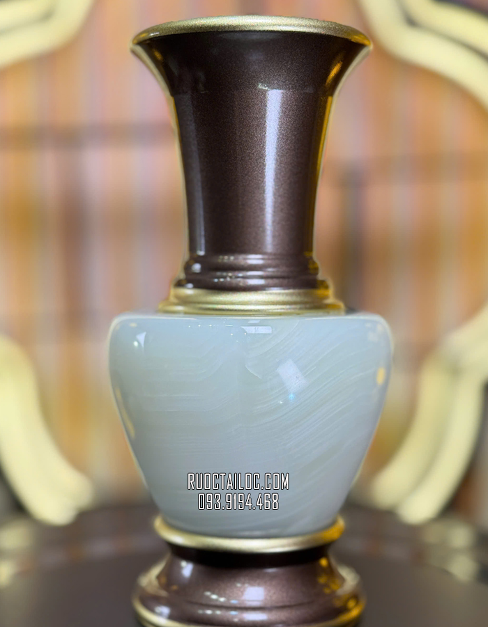 bình bông trang trí bàn thờ Phật bằng đá tự nhiên trắng xanh đẹp