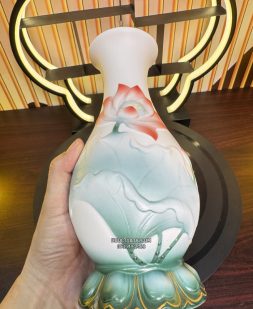 bình bông sứ hoa sen xanh đẹp