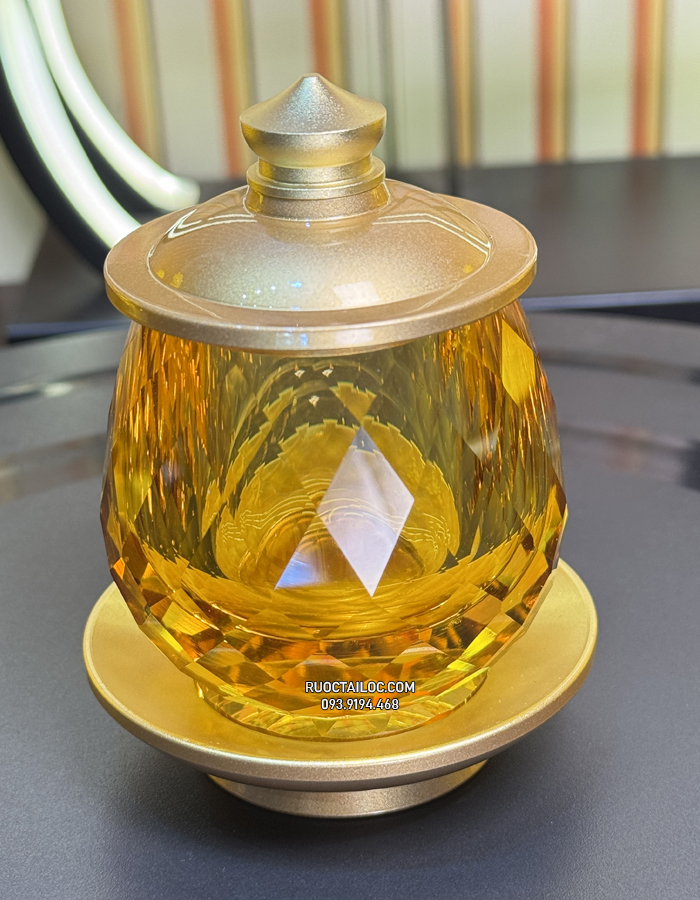 chum có nắp lưu ly vàng ngọc đẹp