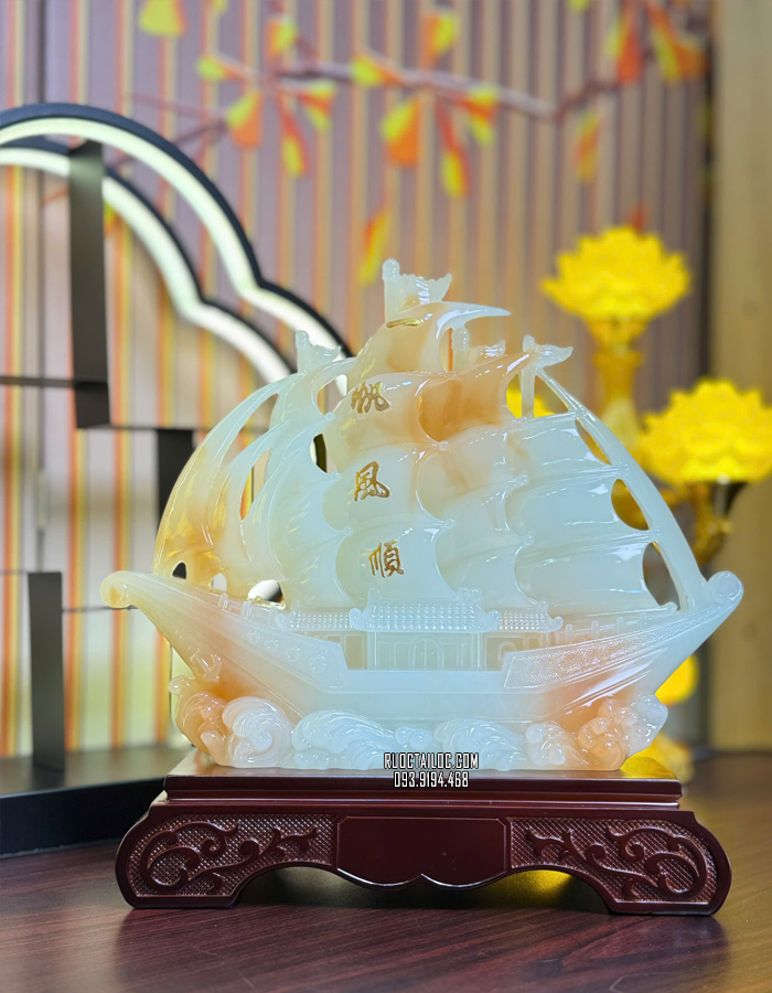 thuận buồm xuôi gió ngọc màu cẩm thạch đẹp