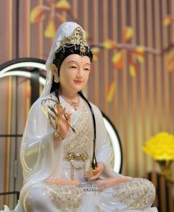 Tượng Quan Âm Bồ Tát Trắng Dát vàng đẹp