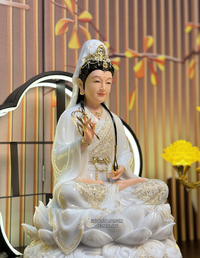 Tượng Quan Âm Bồ Tát Trắng Dát vàng đẹp