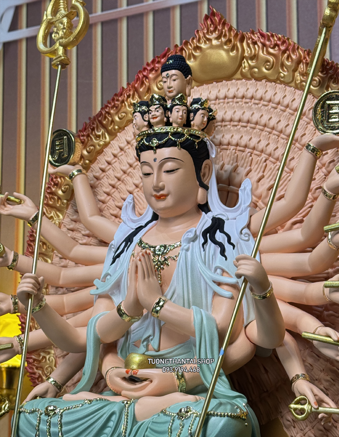 Tượng Thiên Thủ Thiên Nhãn Composite Gấm Xanh đẹp