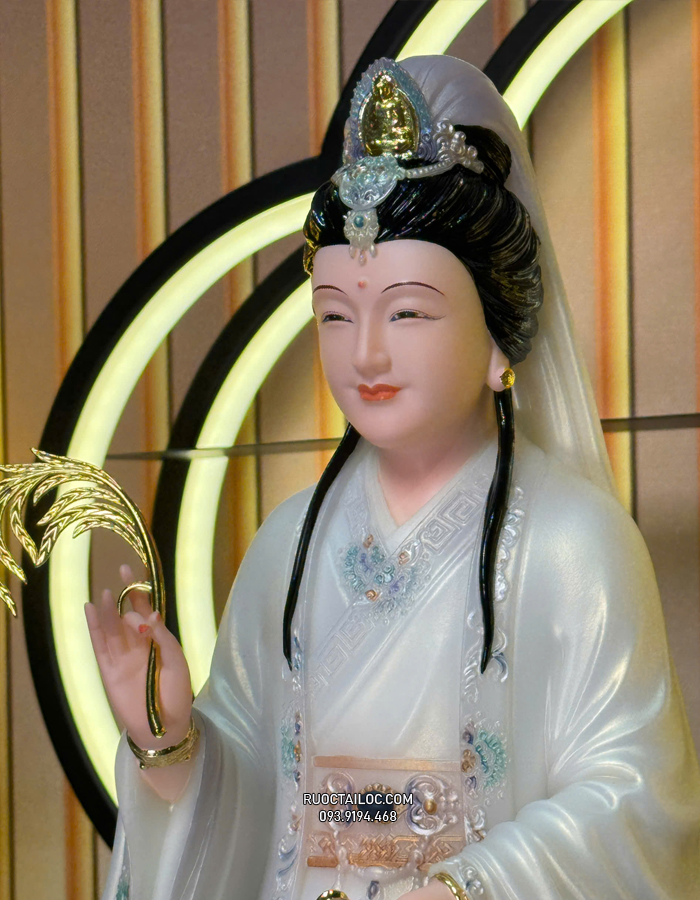 Tượng Quan Âm Bồ Tát Bằng bột đá vẽ gấm phủ mờ đẹp