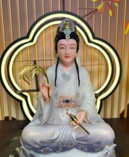 Tượng Quan Âm Bồ Tát Bằng bột đá vẽ gấm phủ mờ đẹp