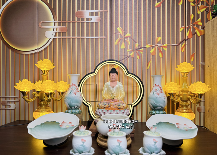 tượng Phật Dược Sư gấm vàng composite đế sen nở đẹp