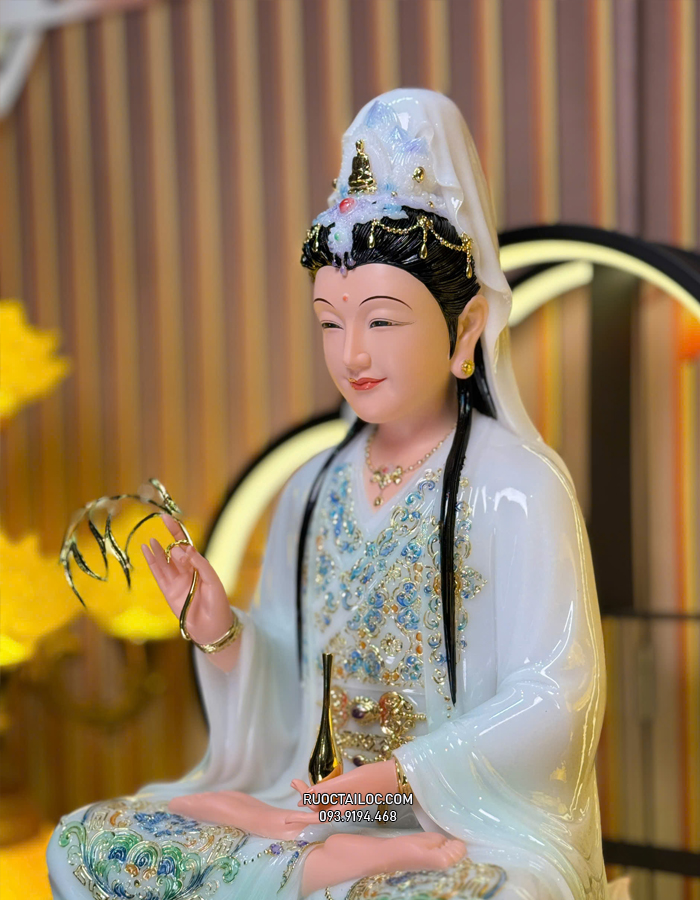 Tượng Quan Âm Xanh Viền Vàng Đế Mây Sóng Nước đẹp