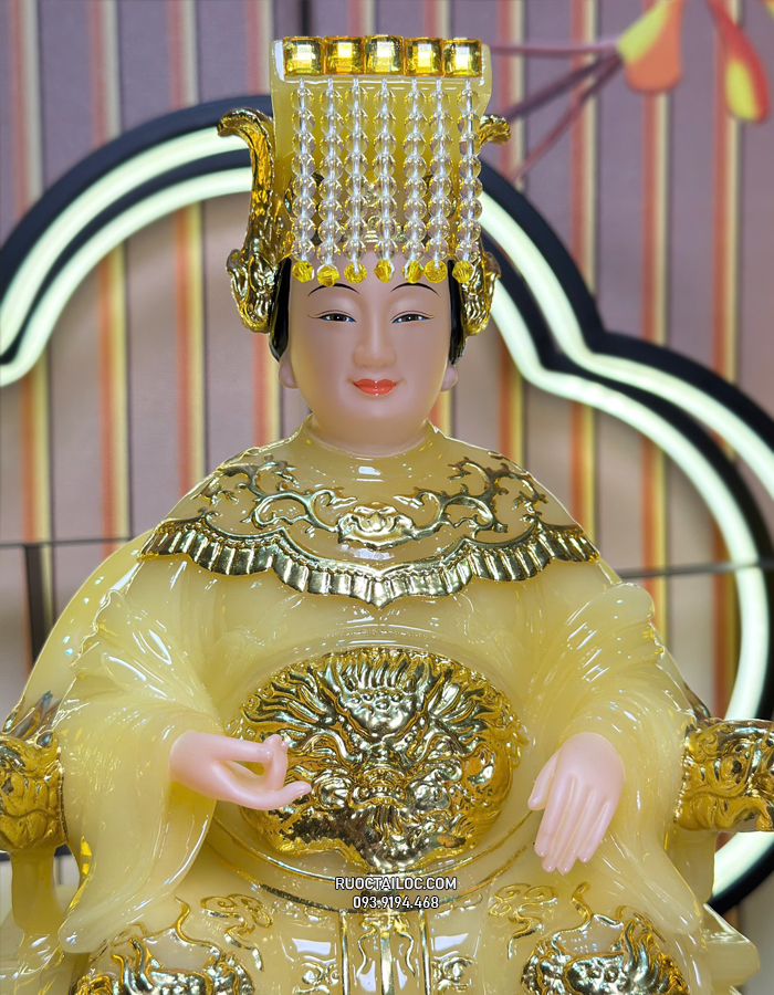 Tượng Thiên Hậu Thánh Mẫu bằng bột đá thạch anh đẹp