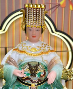 Tượng Thiên Hậu Thánh Mẫu Xanh Ngọc Bằng Bột Đá THTM-022