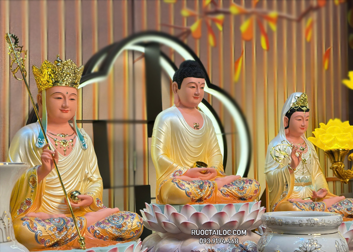 tôn tượng ta bà tam thánh bằng composite vẽ gấm vàng sen nở đẹp